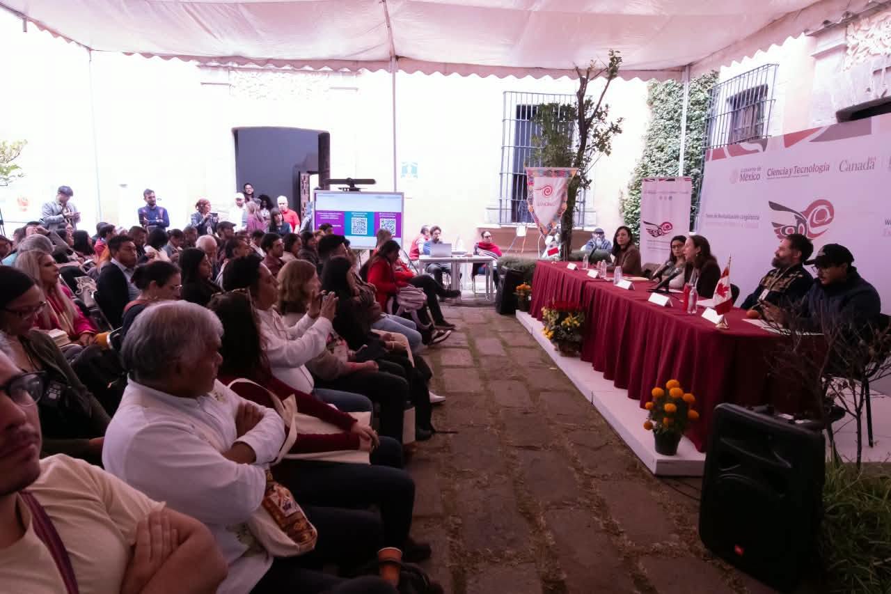 Participantes durante una de las jornadas del taller